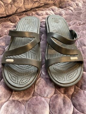 CROCS Black Dual-Strap Crossover Slide Sandals size 9